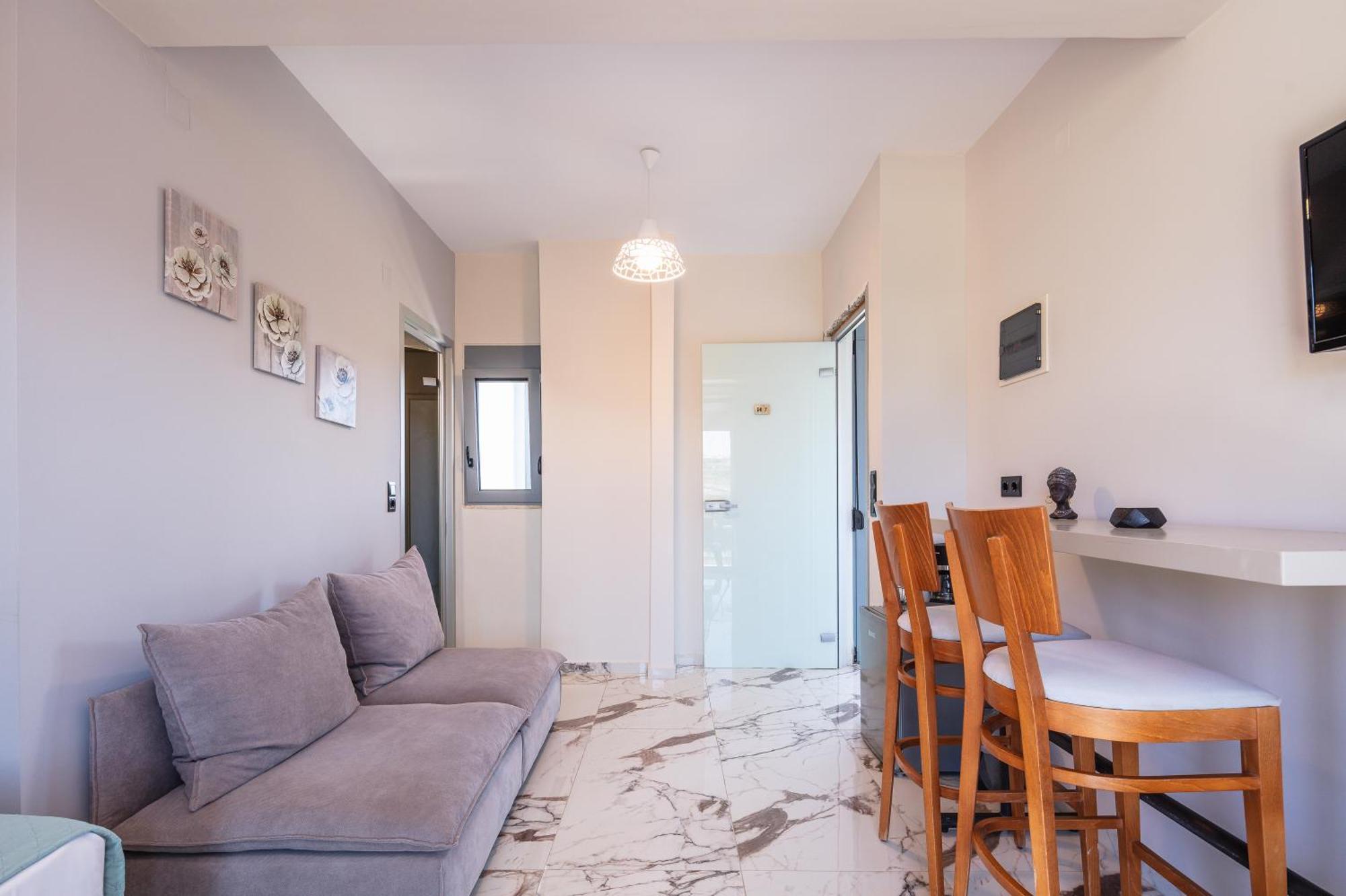 Hotel Iosifina, 80 Metres From Episkopi Beach! Dhramia Ngoại thất bức ảnh