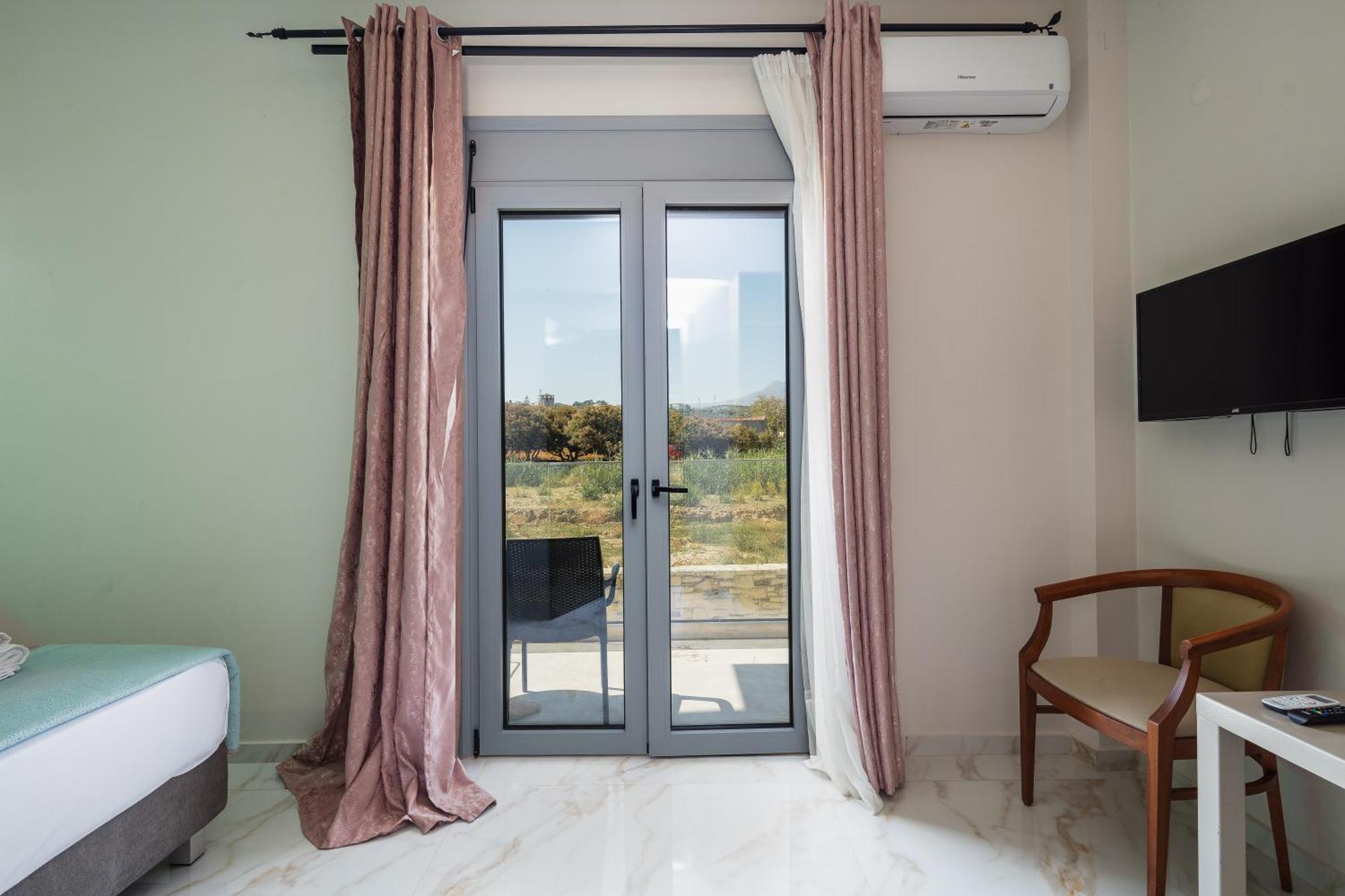 Hotel Iosifina, 80 Metres From Episkopi Beach! Dhramia Phòng bức ảnh