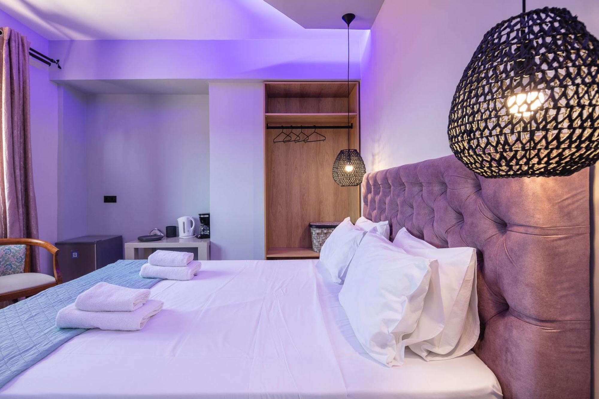 Hotel Iosifina, 80 Metres From Episkopi Beach! Dhramia Ngoại thất bức ảnh