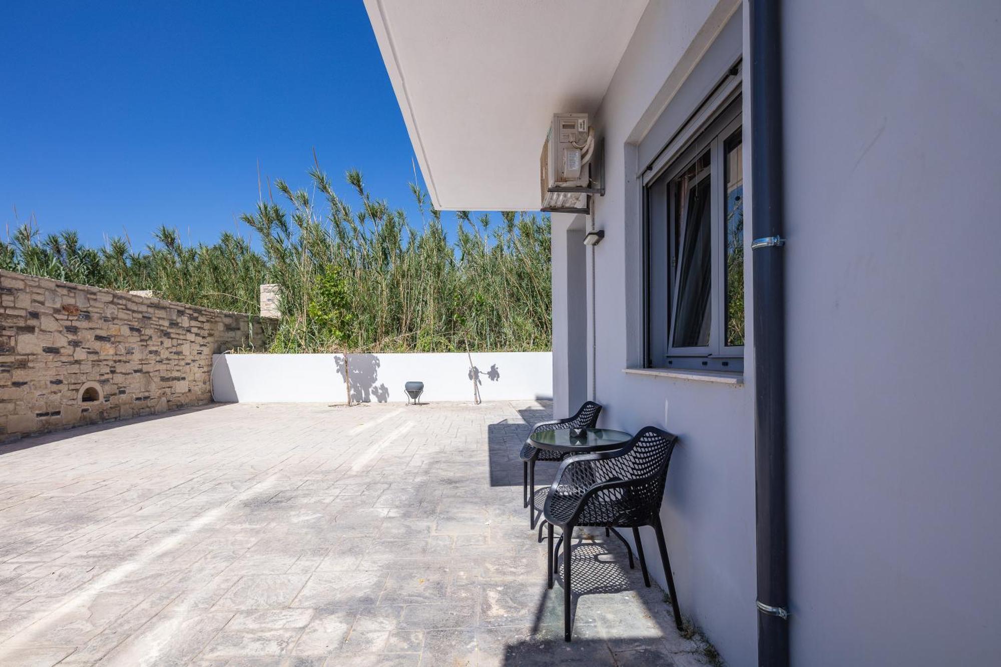 Hotel Iosifina, 80 Metres From Episkopi Beach! Dhramia Phòng bức ảnh